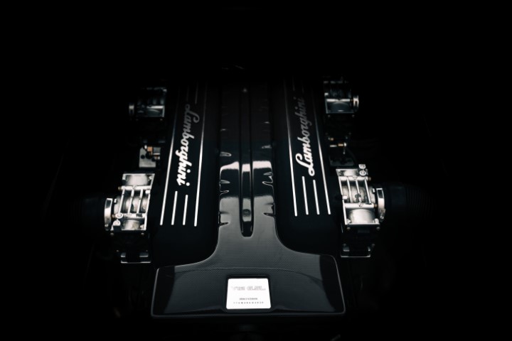 兰博基尼传奇V12停产，Aventador继任者将搭载插电混动V12发动机