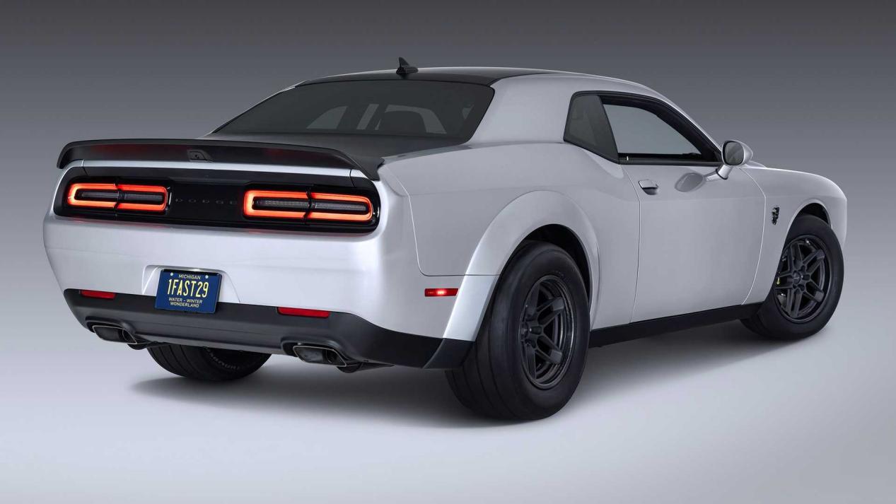 1-66-challenger-srt-demon-170