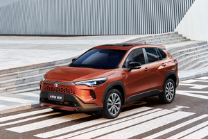 全新卡罗拉锐放焕新上市，打造10万级全能SUV性价比标杆