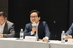 李云飞：比亚迪将坚持磷酸铁锂电池路线