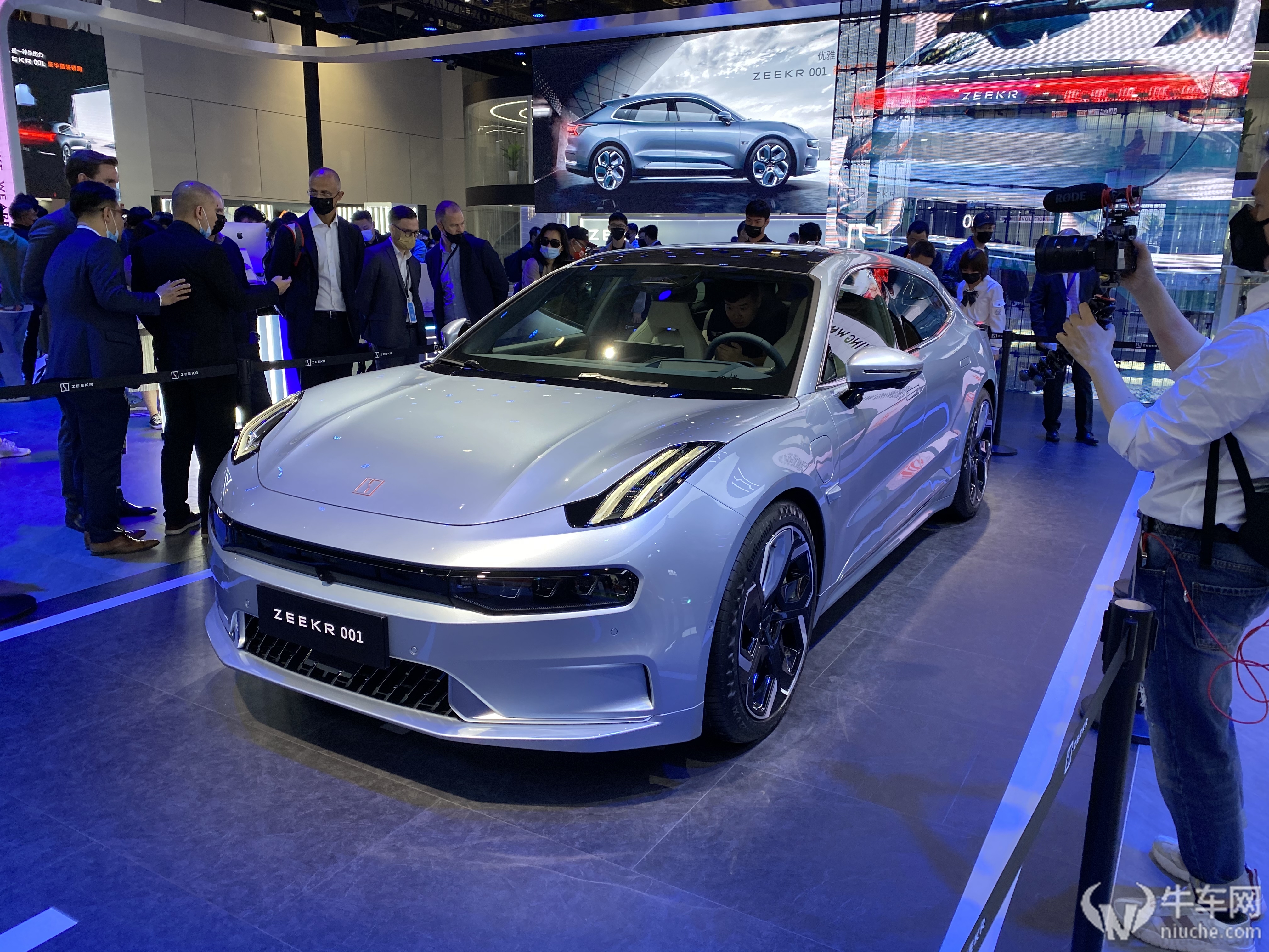 上海车展:新晋神车极氪001与mach-e怎么选