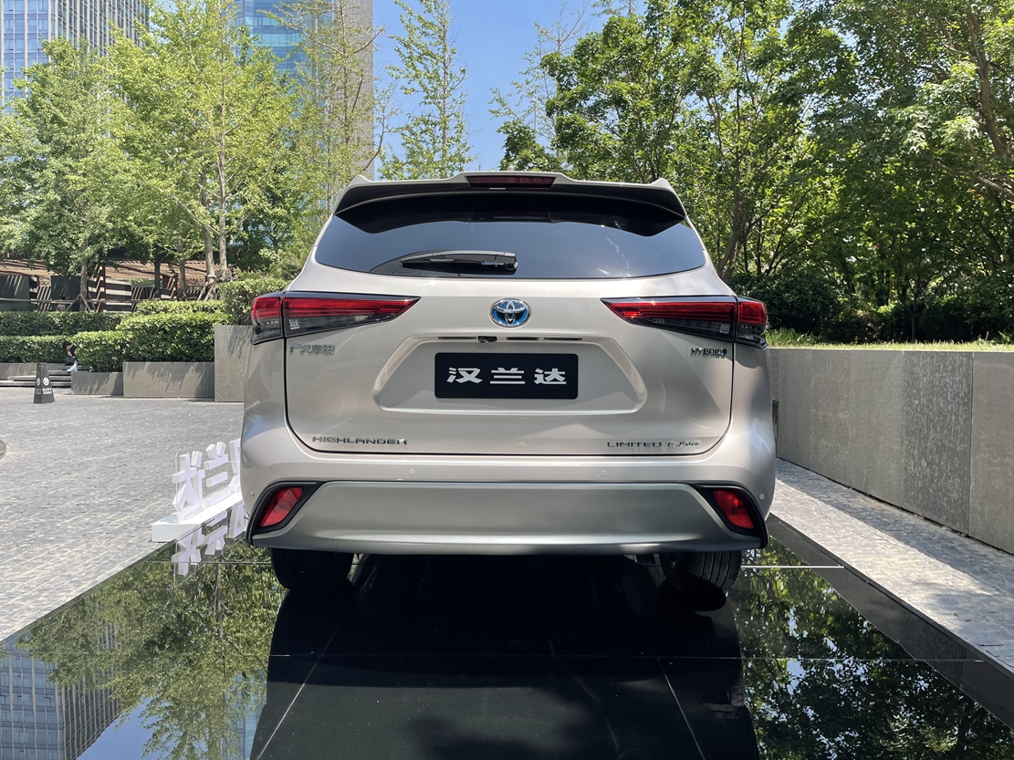 换代后有哪些提升? 实拍广汽丰田全新第四代汉兰达