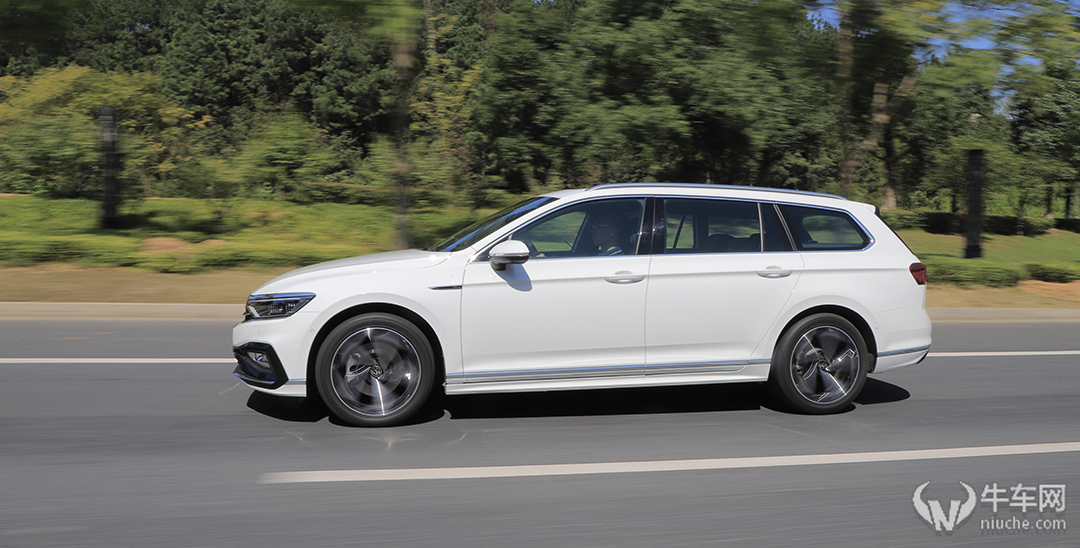 试驾大众进口新蔚揽旅行车2.0tsi - 牛车网