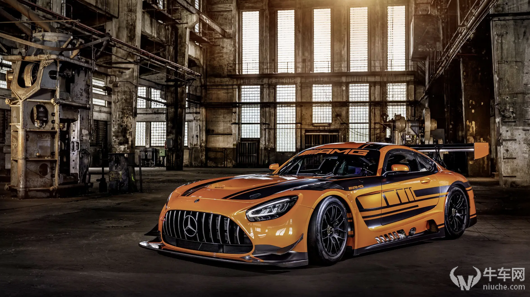 奔驰推出amg gt2赛车 老板开心最重要 - 牛车网