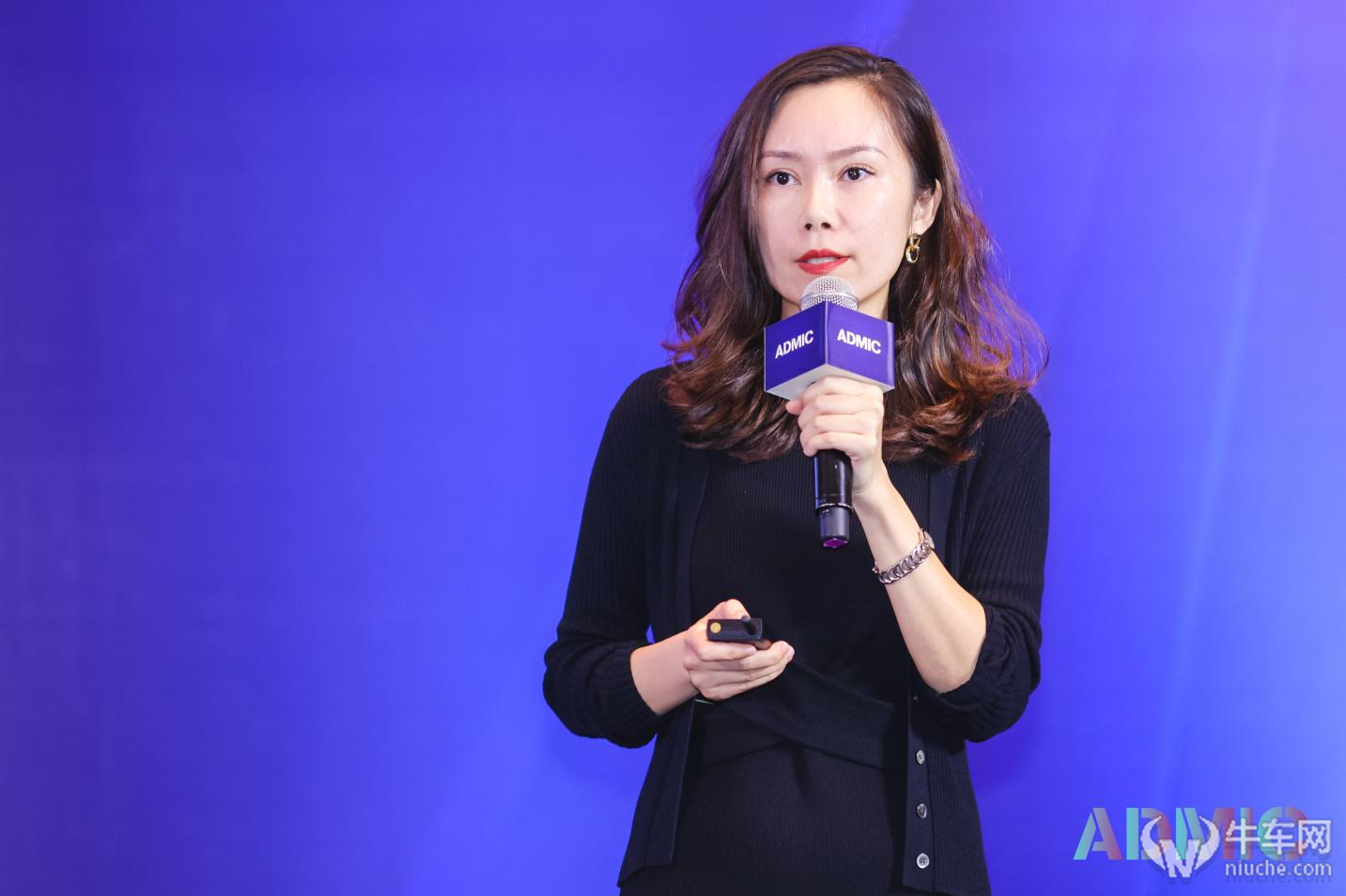 上午的最后一个环节是由凤凰网品牌中心总经理陈欣主持,上汽大众汽车