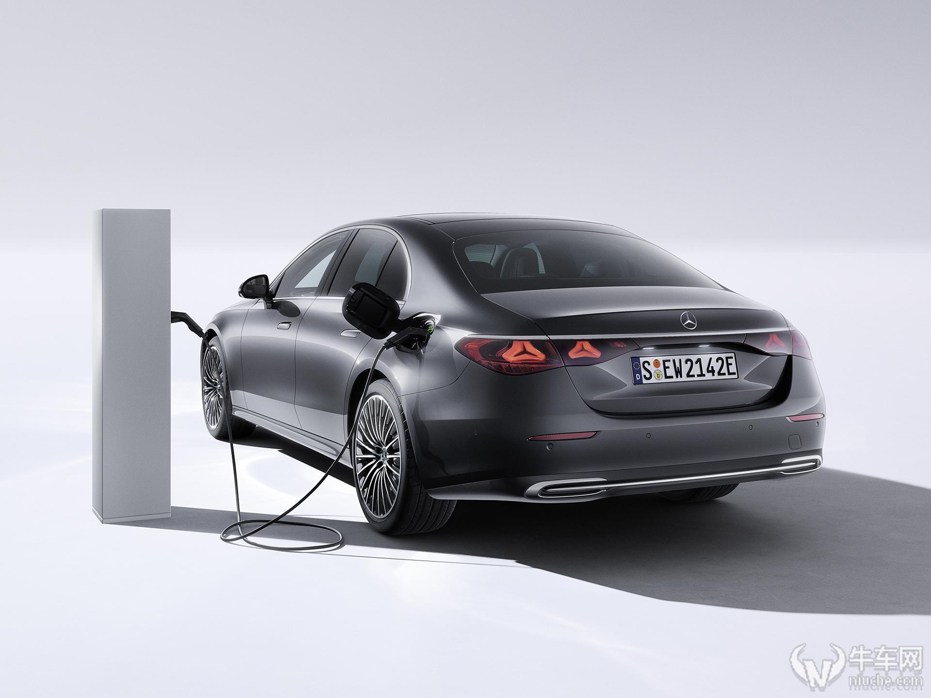 2023慕尼黑车展全新奔驰e级插电混动版首发亮相